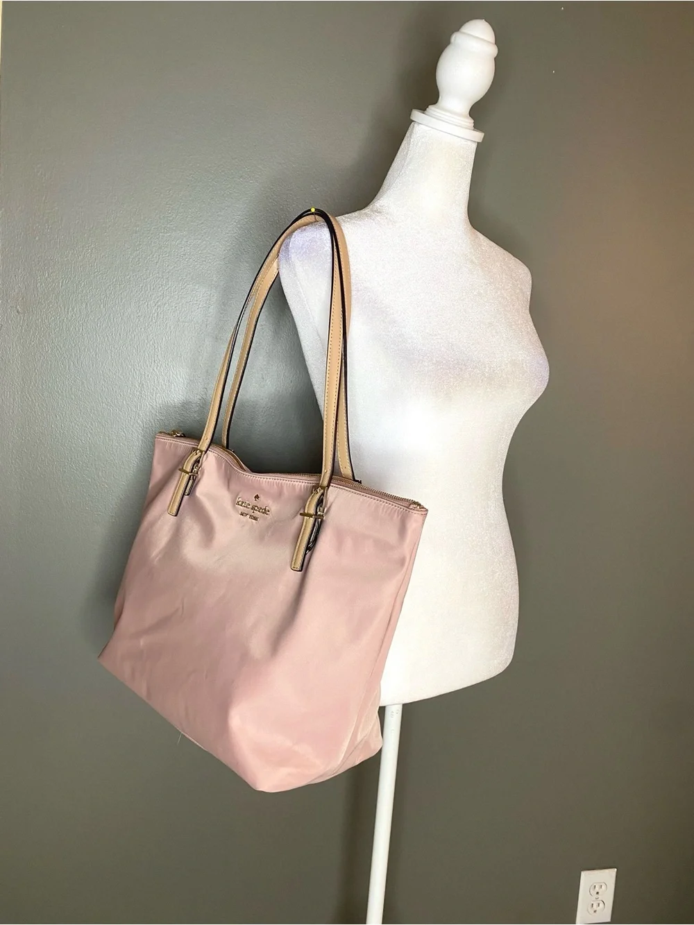 Kate Spade New York Watson Lane Maya Nylon Large Tote in Madison Rouge Pink - Picture 4 of 9